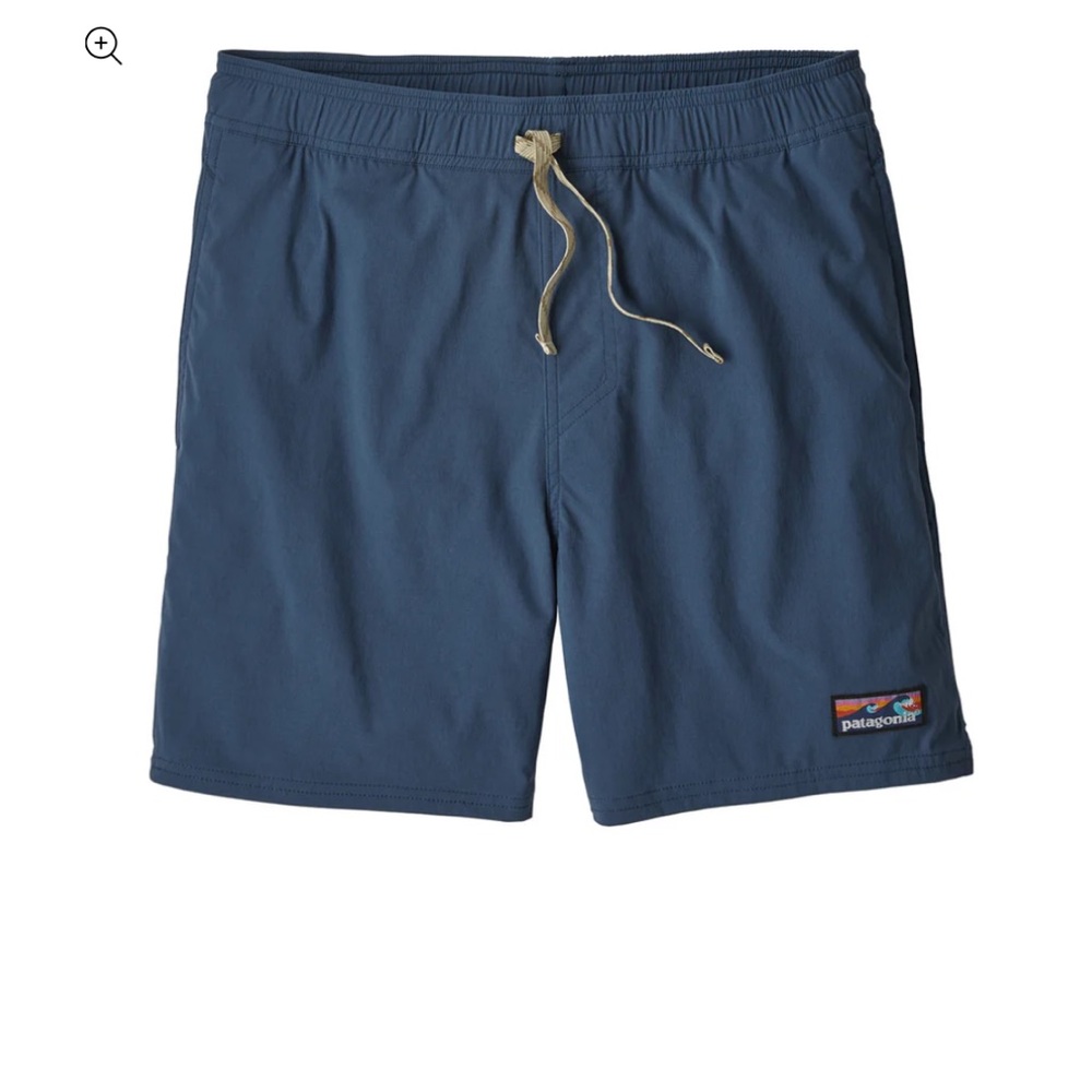 Patagonia men’s wavefarer shorts